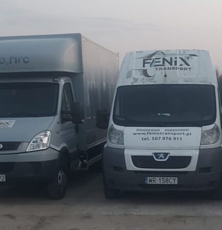 Samochody Fenix Transport przygotowane do przeprowadzki